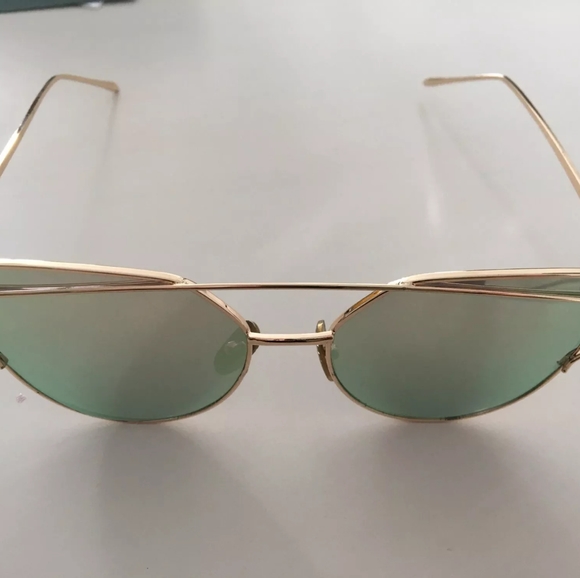 🍒 ROSE Gold Mirrored Aviator Sunglasses - Picture 4 of 11